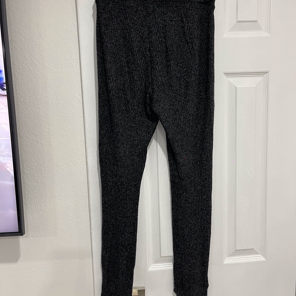 SIZE S/P IN GOOD CONDITION - image 5